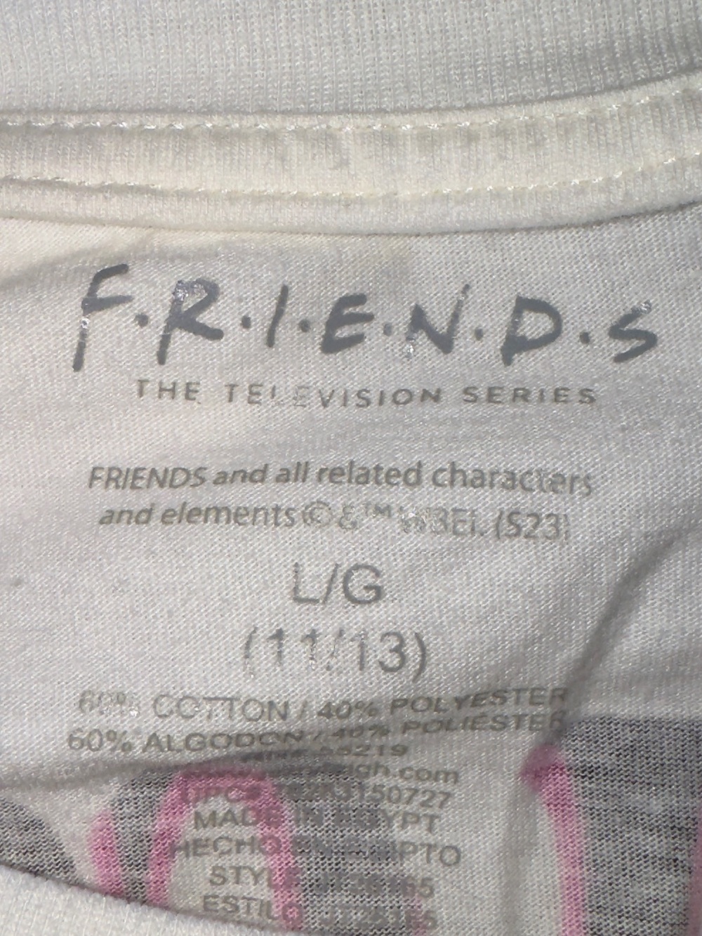 F.R.I.E.N.D.S Graphic Tee ☕📺Size Juniors Large (11/13) 20” PTP - Picture 4 of 4